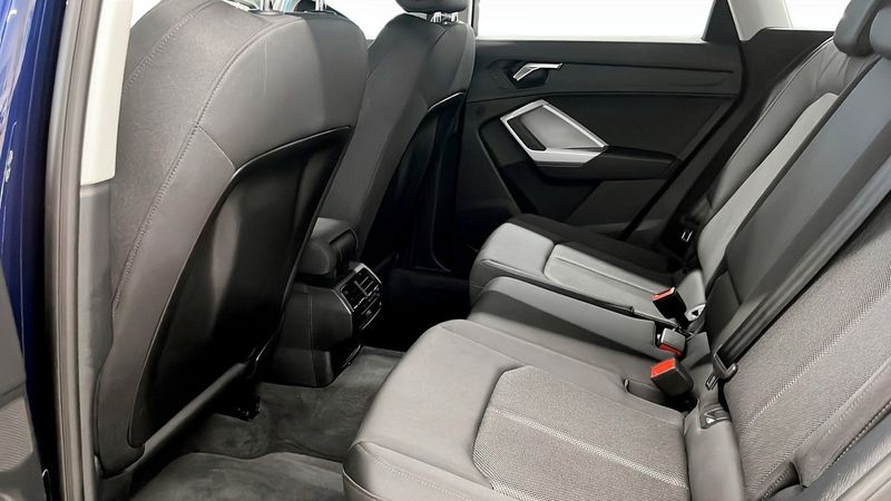 Audi Q3 bild 11