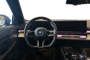 BMW 530 bild 9