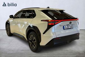 Toyota bZ4X bild 2