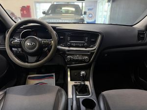 Kia Optima bild 8