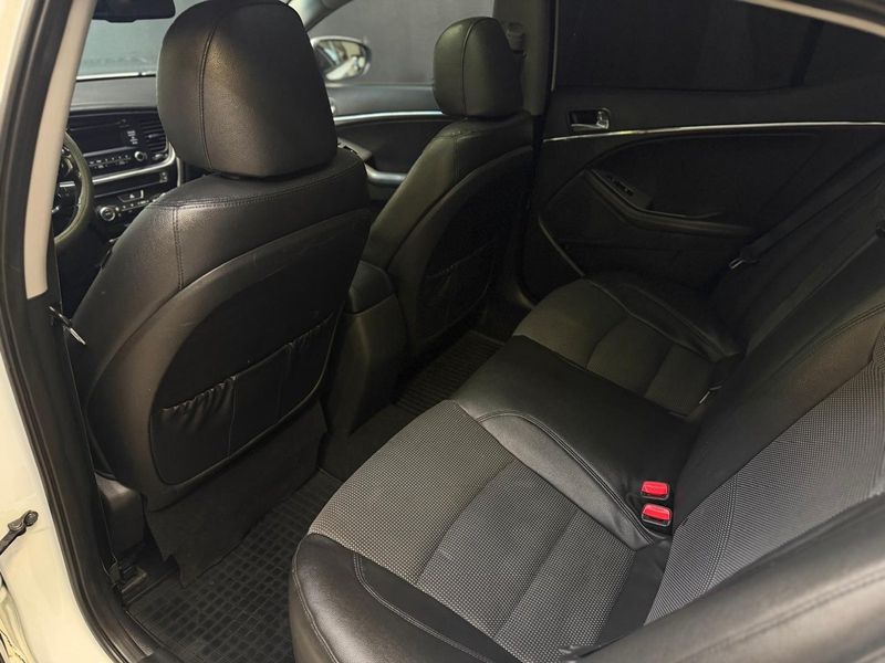 Kia Optima bild 19