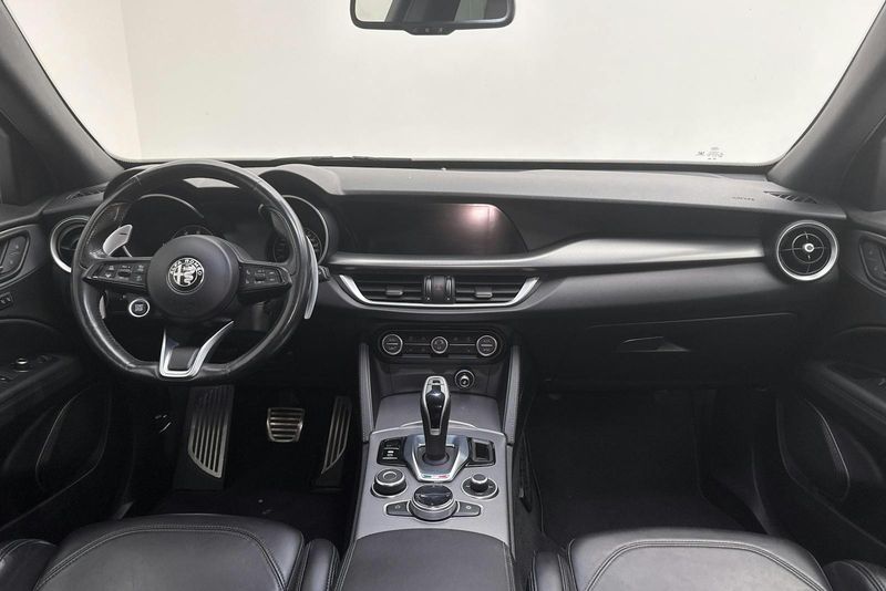 Alfa Romeo Stelvio bild 6