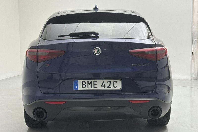 Alfa Romeo Stelvio bild 5