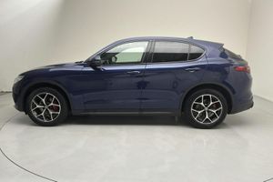 Alfa Romeo Stelvio bild 2