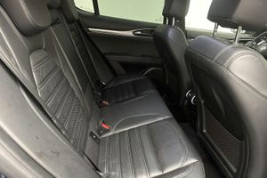 Alfa Romeo Stelvio bild 8