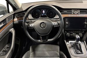 Volkswagen Passat bild 12