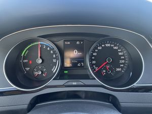Volkswagen Passat bild 13