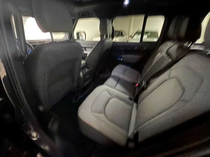 Land Rover Defender bild 10