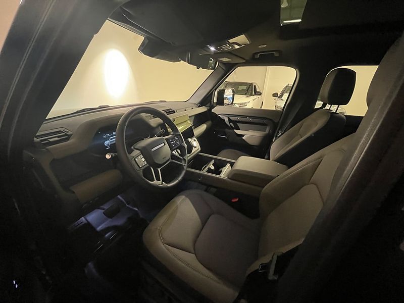 Land Rover Defender bild 9