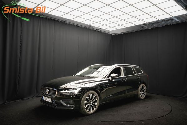 Volvo V60 Recharge II T6 AWD DRAG H/K KAMERA BLIS 1-ÄGARE MOMS - 2023