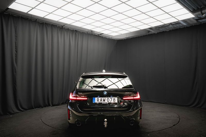 BMW 330 bild 7