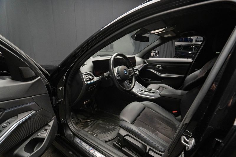 BMW 330 bild 14