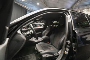 BMW 330 bild 15