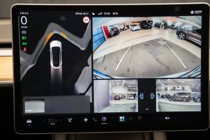 Tesla Model Y bild 14