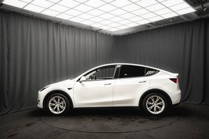 Tesla Model Y bild 9