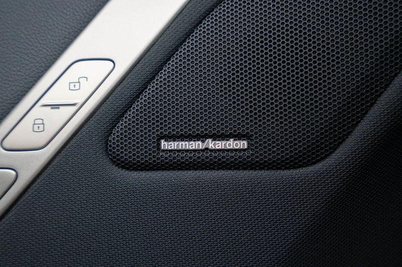 BMW iX bild 15