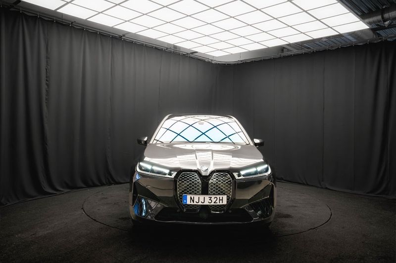 BMW iX bild 4