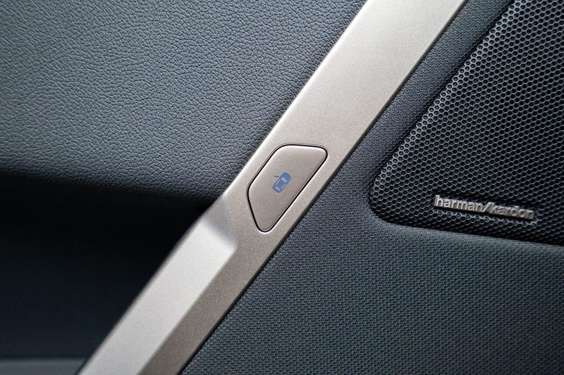 BMW iX bild 19