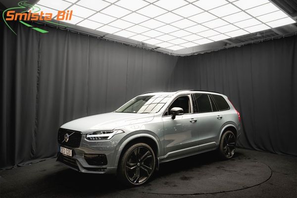 Volvo XC90 B5 AWD R-DESIGN PRO 7-sits B&W PANO LUFT 22'' DRAG MOMS - 2022