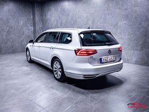 Volkswagen Passat bild 5