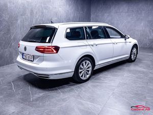 Volkswagen Passat bild 7