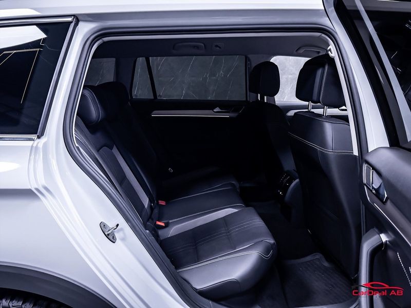 Volkswagen Passat bild 16