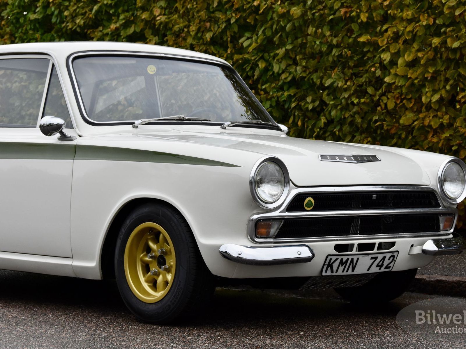 Ford Cortina