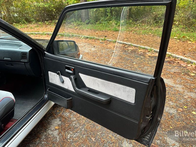 Suzuki Swift bild 37