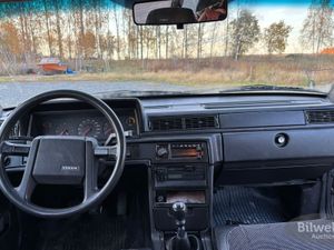 Volvo 740 bild 1