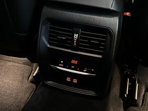 BMW 330 bild 13