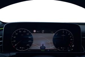 Mercedes E300 bild 13