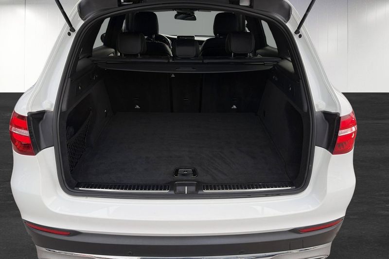 Mercedes GLC220 bild 12