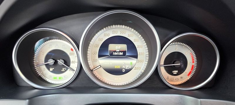 Mercedes E220 bild 15