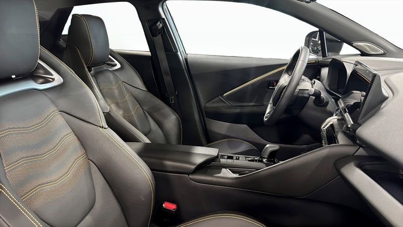 Toyota C-HR bild 3