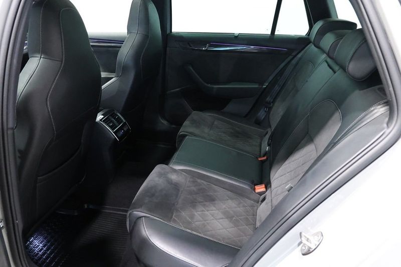 Skoda Superb bild 8
