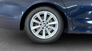 BMW 520 bild 9