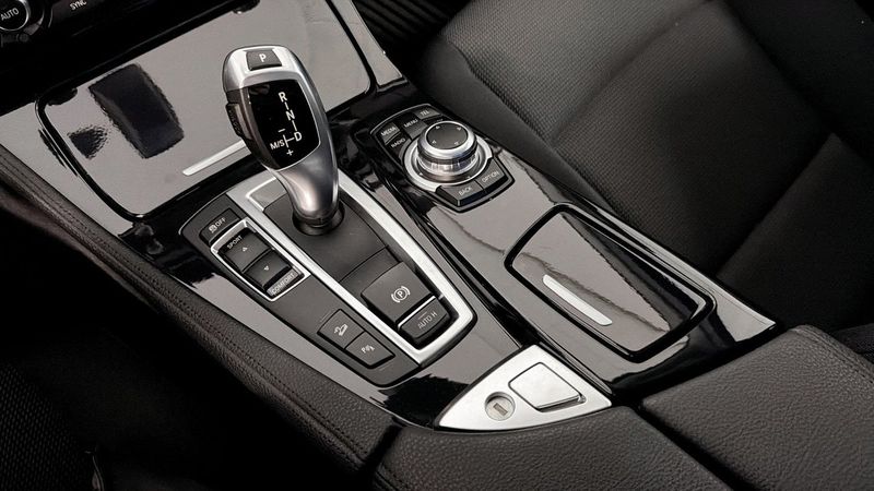 BMW 520 bild 16