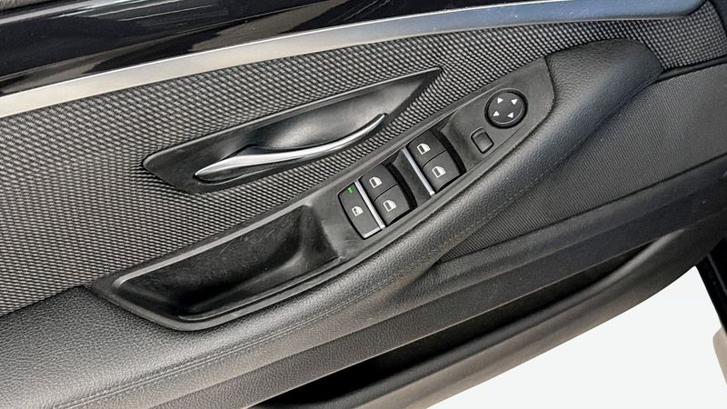 BMW 520 bild 11