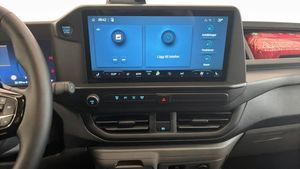 Ford Custom bild 12
