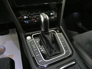 Volkswagen Passat bild 13