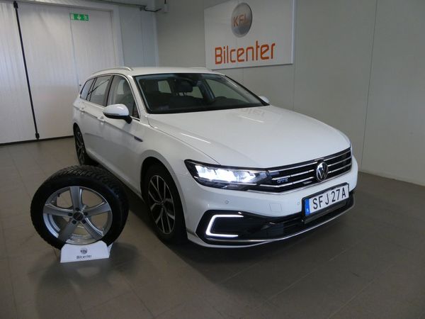 Volkswagen Passat GTE 1.4 TSI Drag-Värmare-Kamera-Navi-SoV - 2022