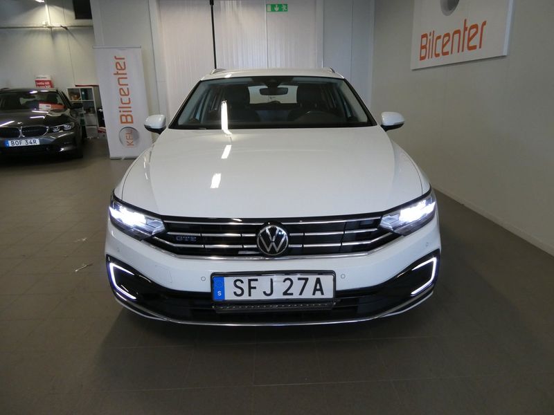 Volkswagen Passat bild 8