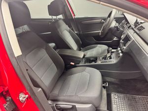 Volkswagen Passat bild 6
