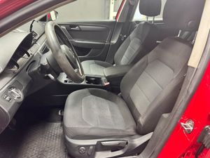Volkswagen Passat bild 9