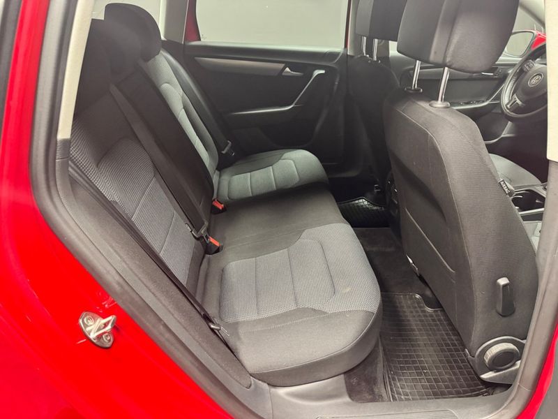 Volkswagen Passat bild 8