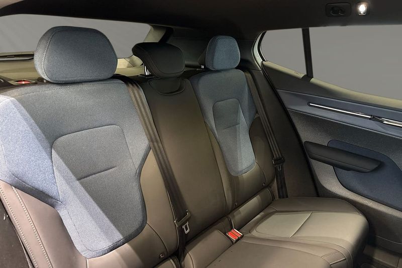 Volvo EX30 bild 11