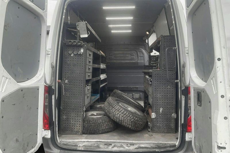 Mercedes Sprinter bild 9