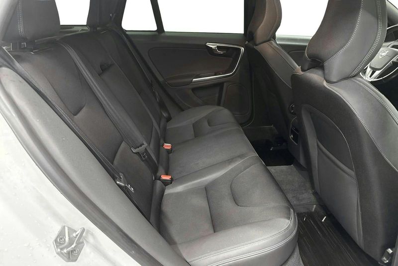 Volvo V60 bild 8