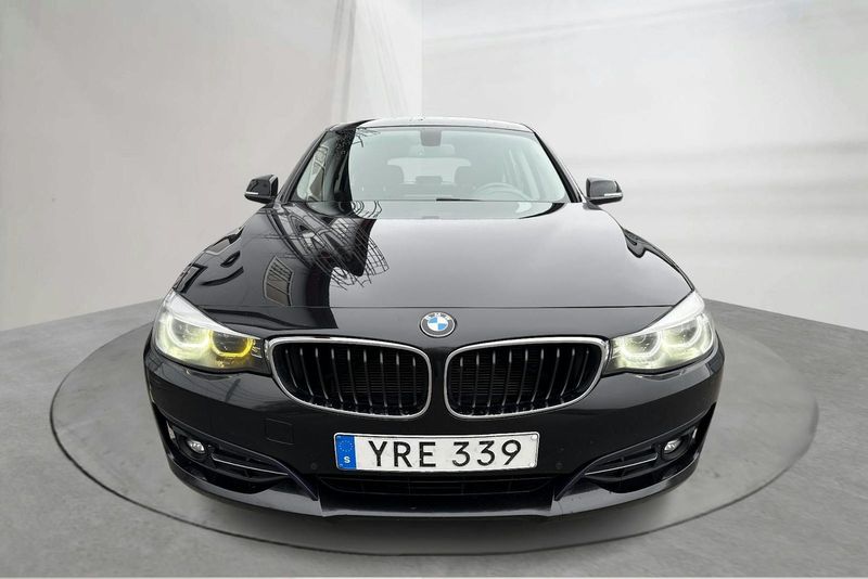 BMW 320 bild 14