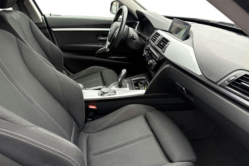 BMW 320 bild 7
